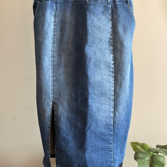 Guess Jeans Blue Denim Midi Dress - Size Women’s 8 - Picture 2 of 11